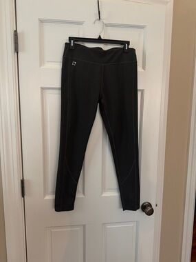 Gray Athletic Leggings with Subtle Logo